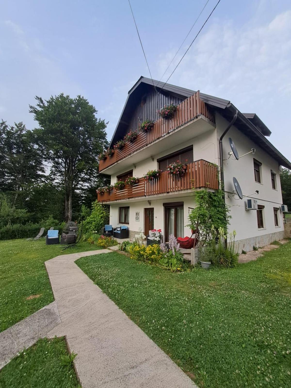 Hotel Tomljanovic Plitvička Jezera Esterno foto