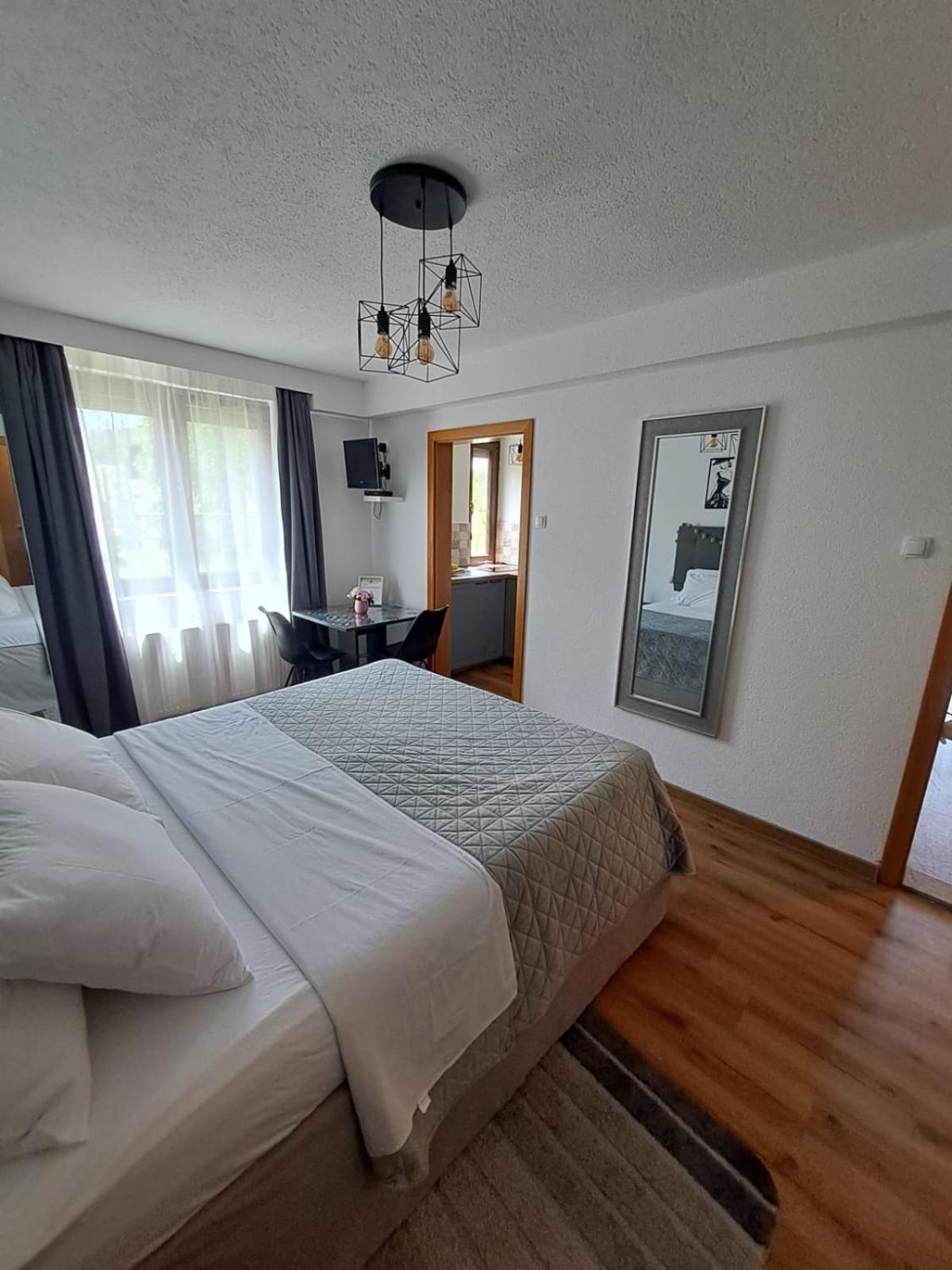 Hotel Tomljanovic Plitvička Jezera Esterno foto