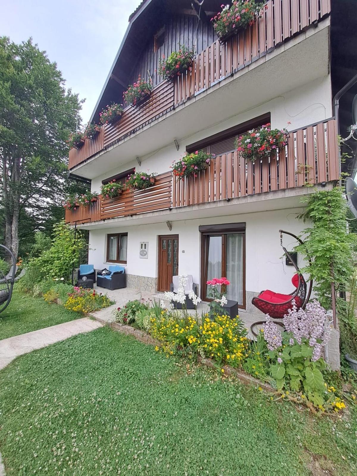 Hotel Tomljanovic Plitvička Jezera Esterno foto